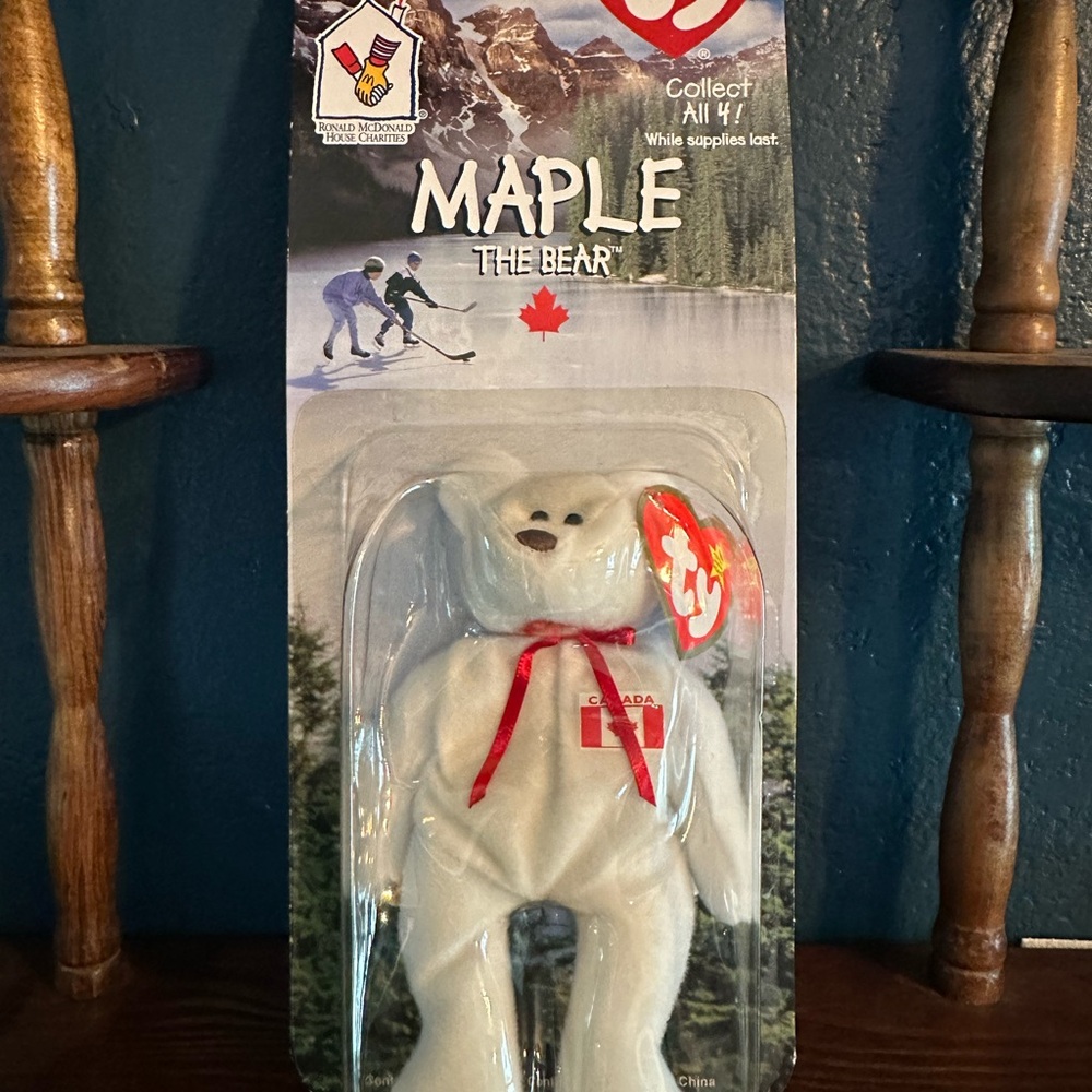 Maple the Bear TY Beanie Baby. Misprint 1993, 1997.